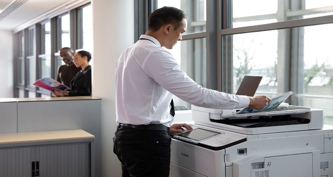 Cum alegi imprimanta sau multifuncționala potrivită pentru birou? Ghid complet pentru firme